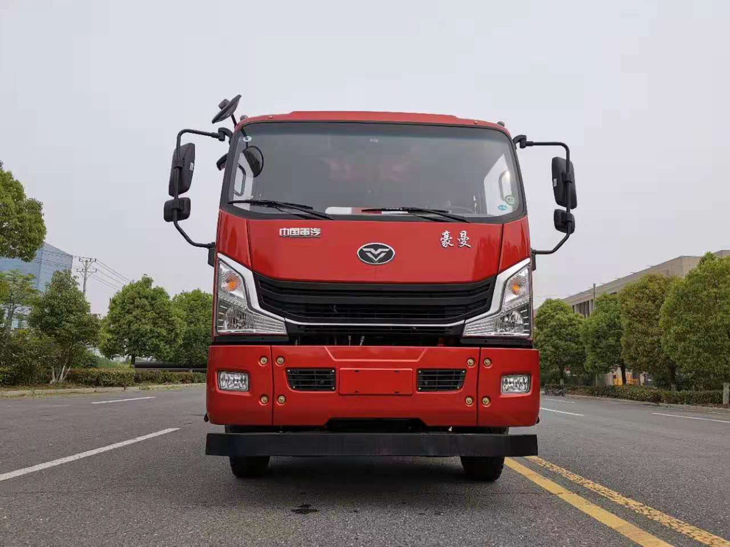 國(guó)六重汽豪曼6.3噸隨車(chē)吊