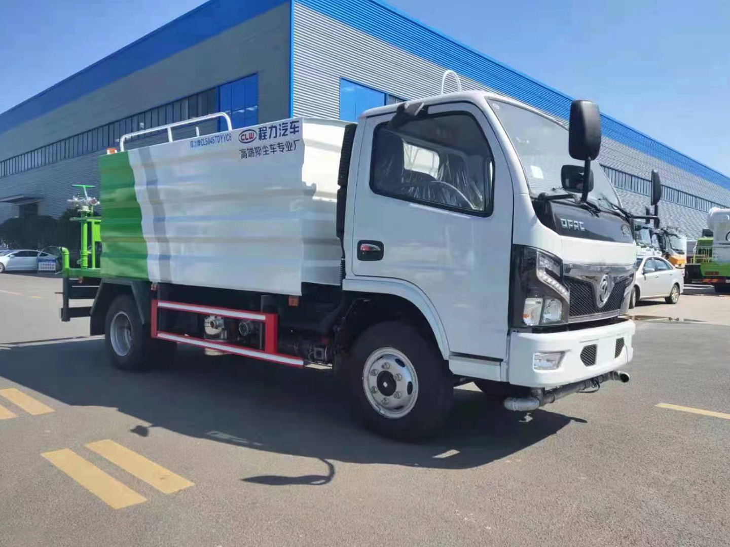 東風(fēng)福瑞卡5-7方灑水車(chē)