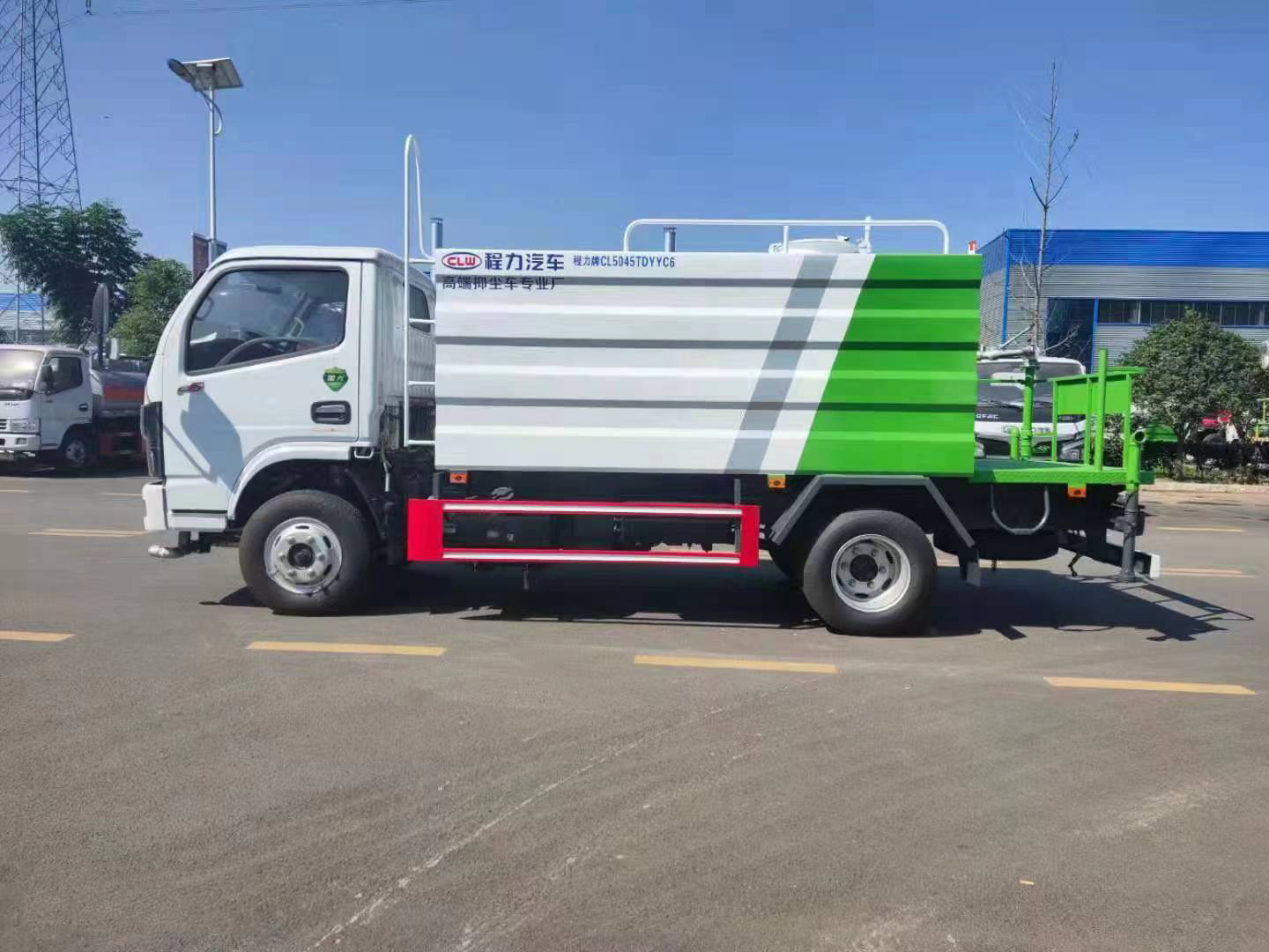 東風(fēng)福瑞卡5-7方灑水車(chē)