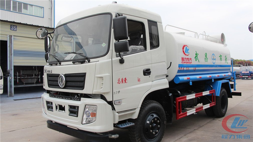 灑水車(chē)