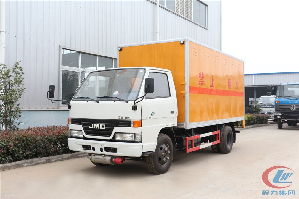 程力集團江鈴JMC爆破器材運輸車側(cè)面圖