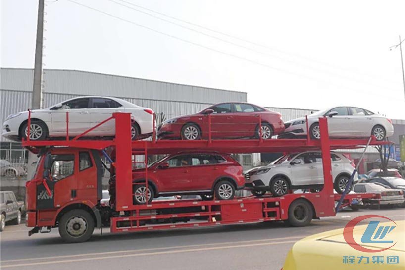解放J6單橋車(chē)輛運(yùn)輸車(chē)（轎運(yùn)車(chē)）220馬力側(cè)面圖