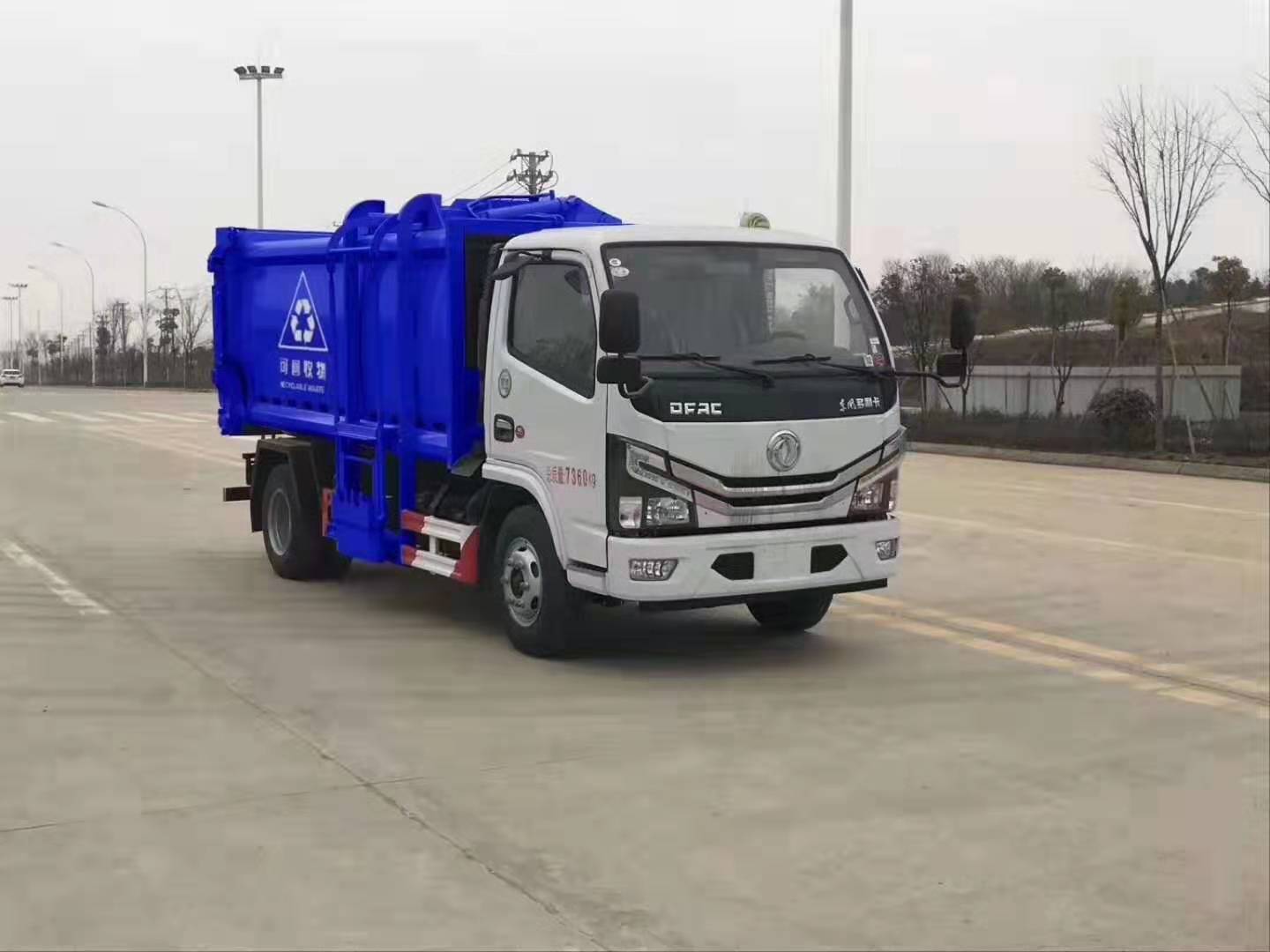 運(yùn)輸車(chē)
