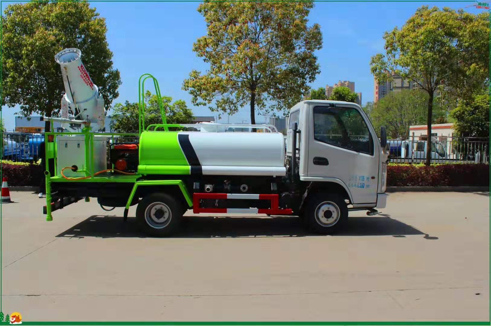 凱馬藍(lán)牌灑水車(chē)